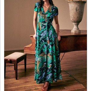 ISO Sezane Armelle dress in Tropico print